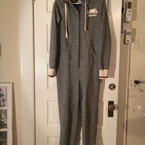 Roots Cabin Onesie